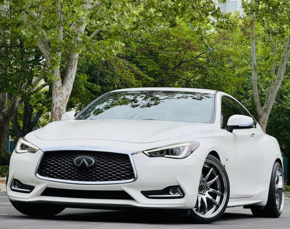 2020 INFINITI Q60