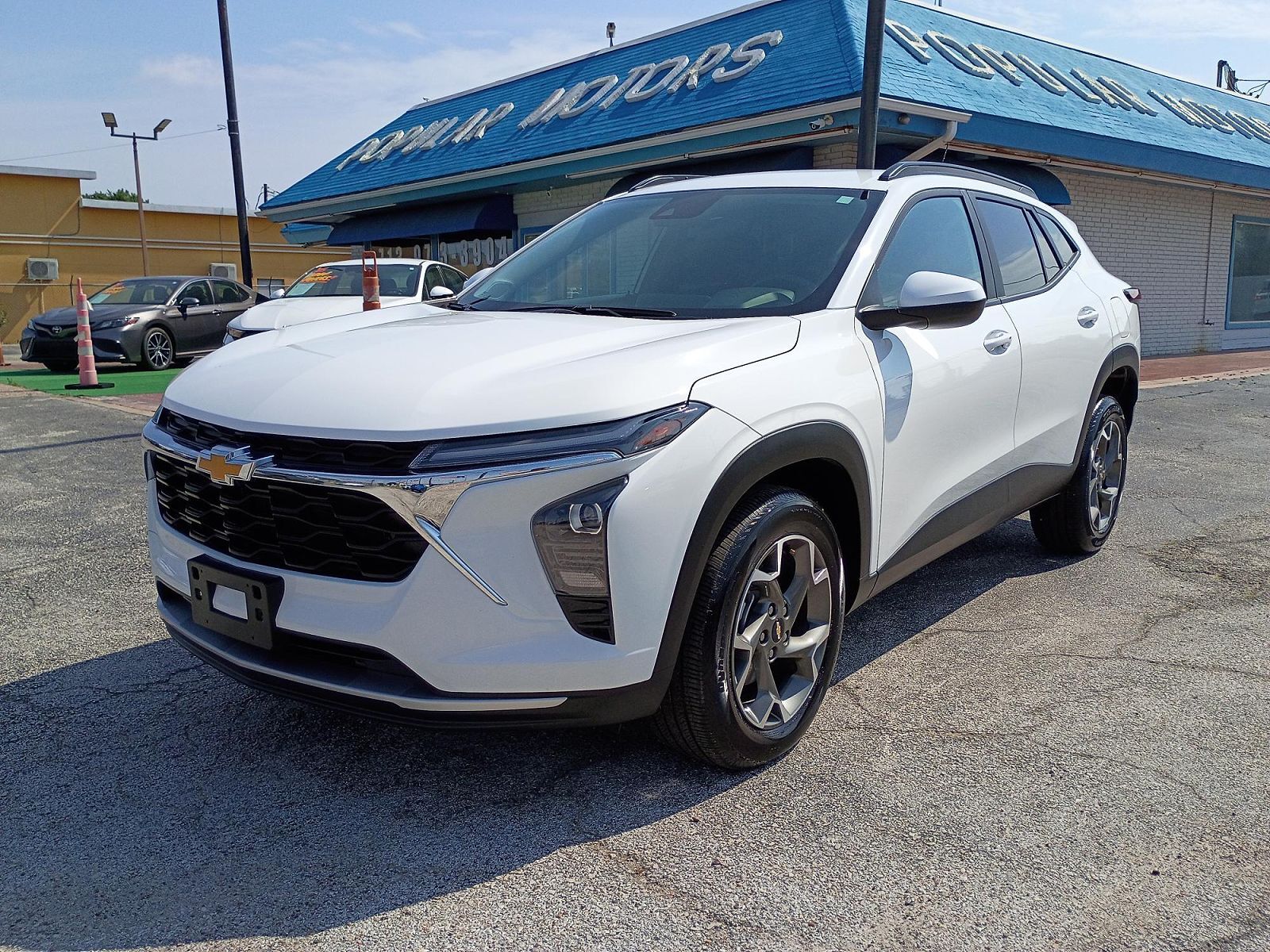 2025 CHEVROLET Trax