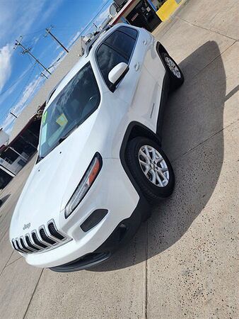 2017 JEEP Cherokee