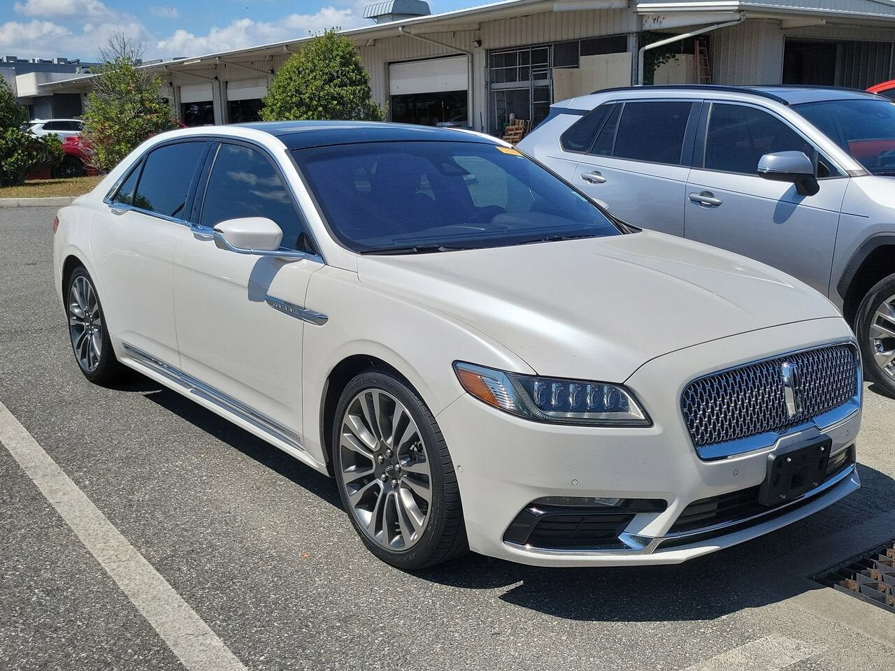 2017 LINCOLN Continental