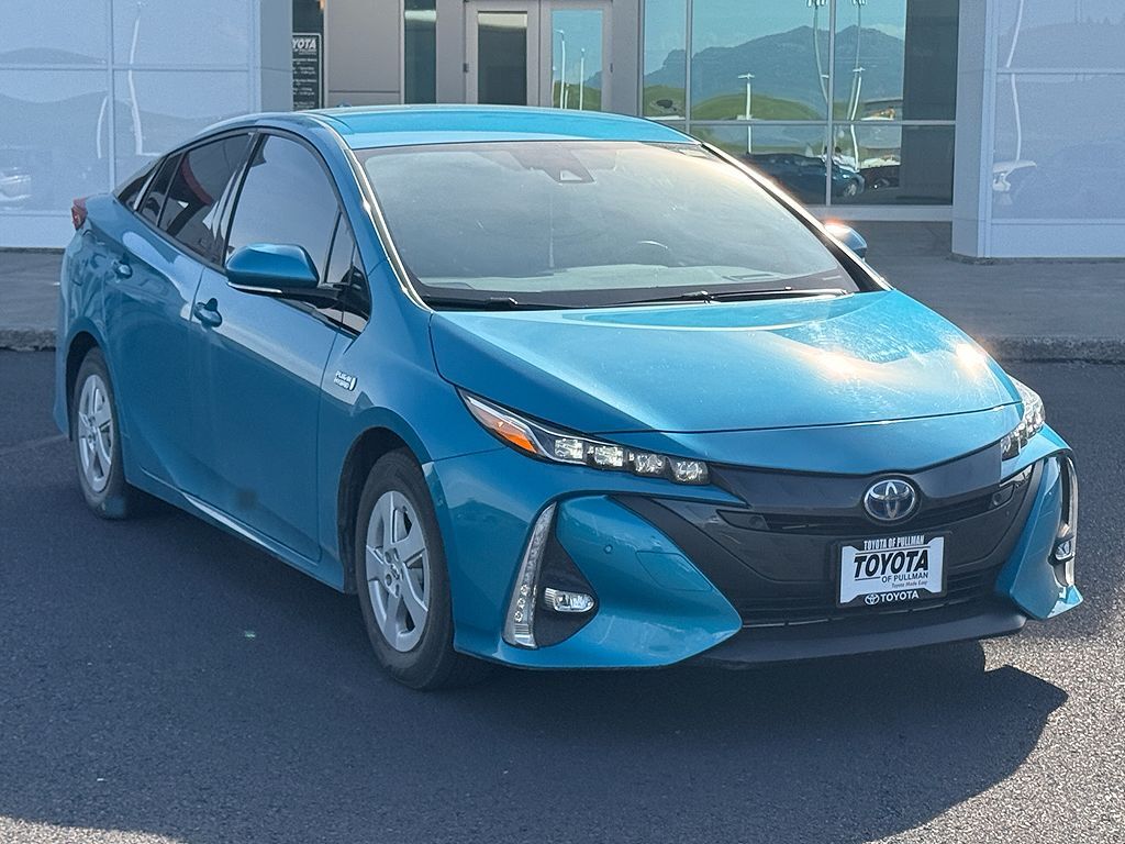 2018 TOYOTA Prius