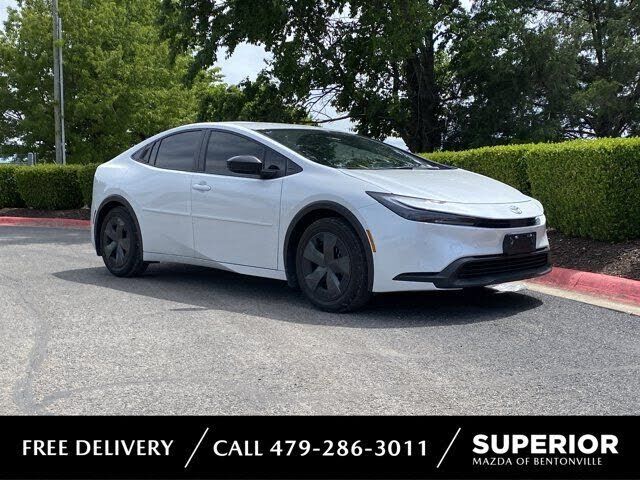 2025 TOYOTA PRIUS