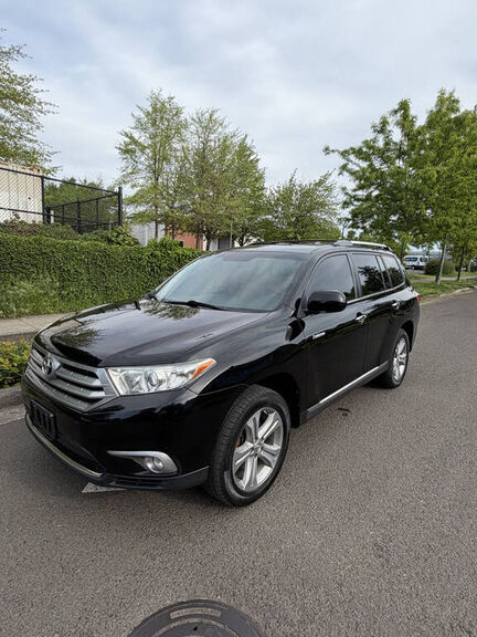 2013 TOYOTA Highlander