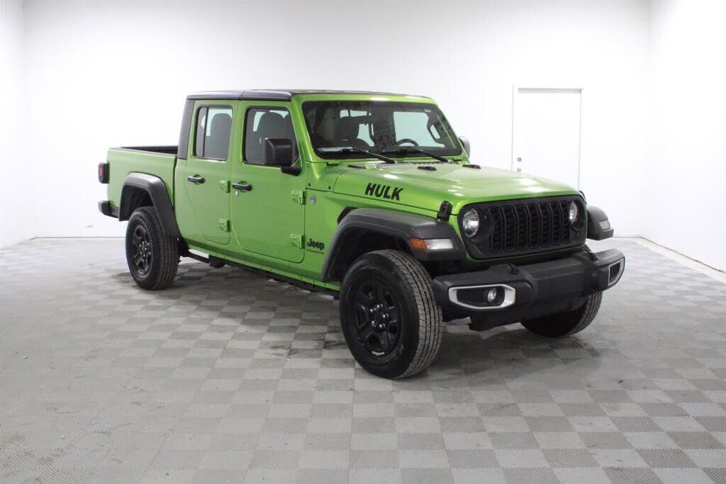 2025 JEEP Gladiator
