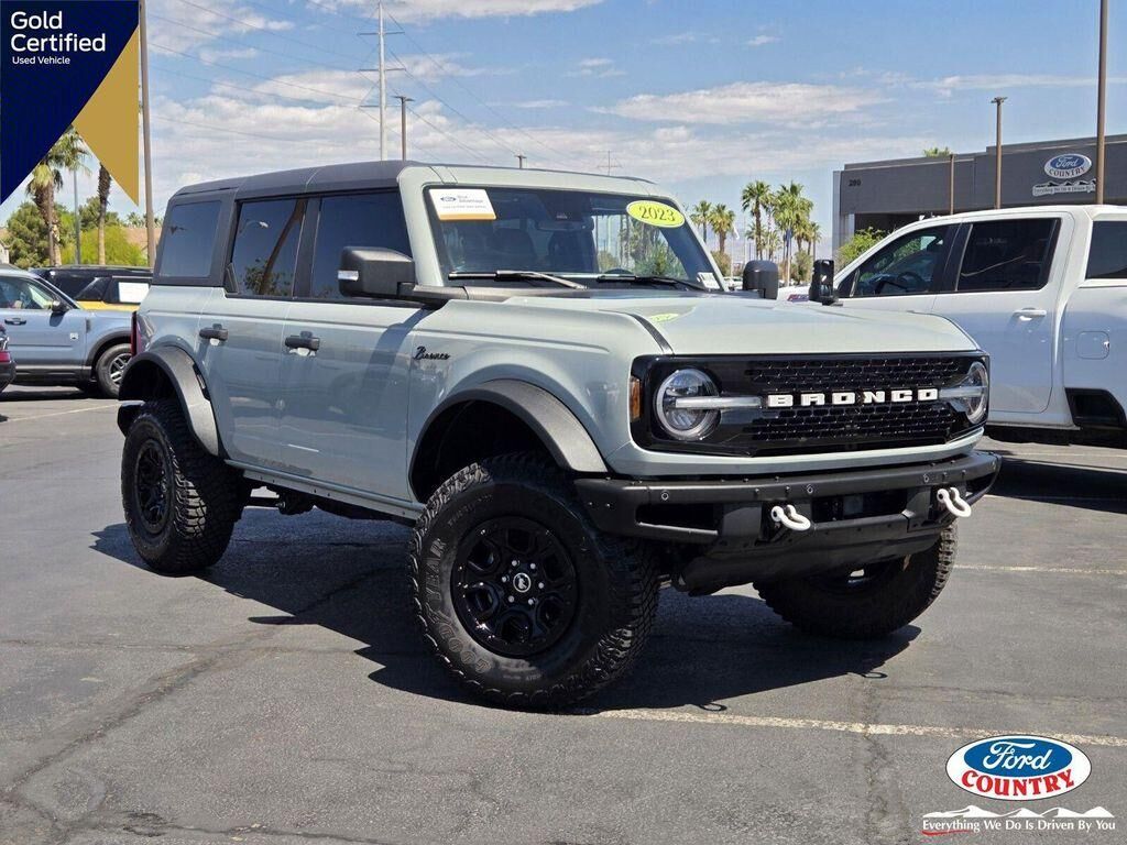 2023 FORD Bronco