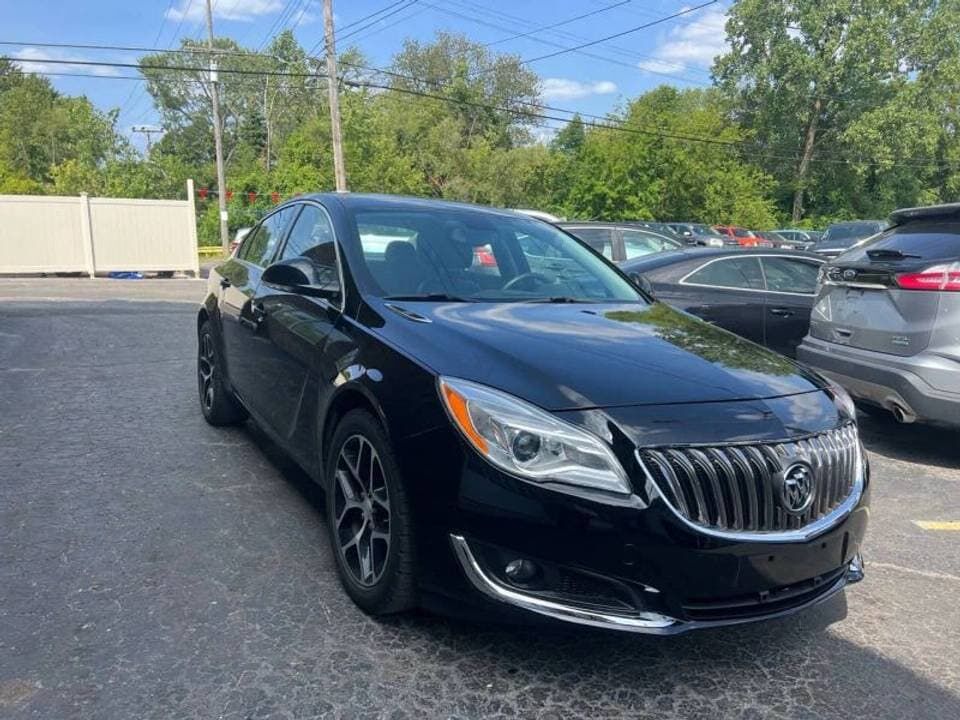 2017 BUICK Regal