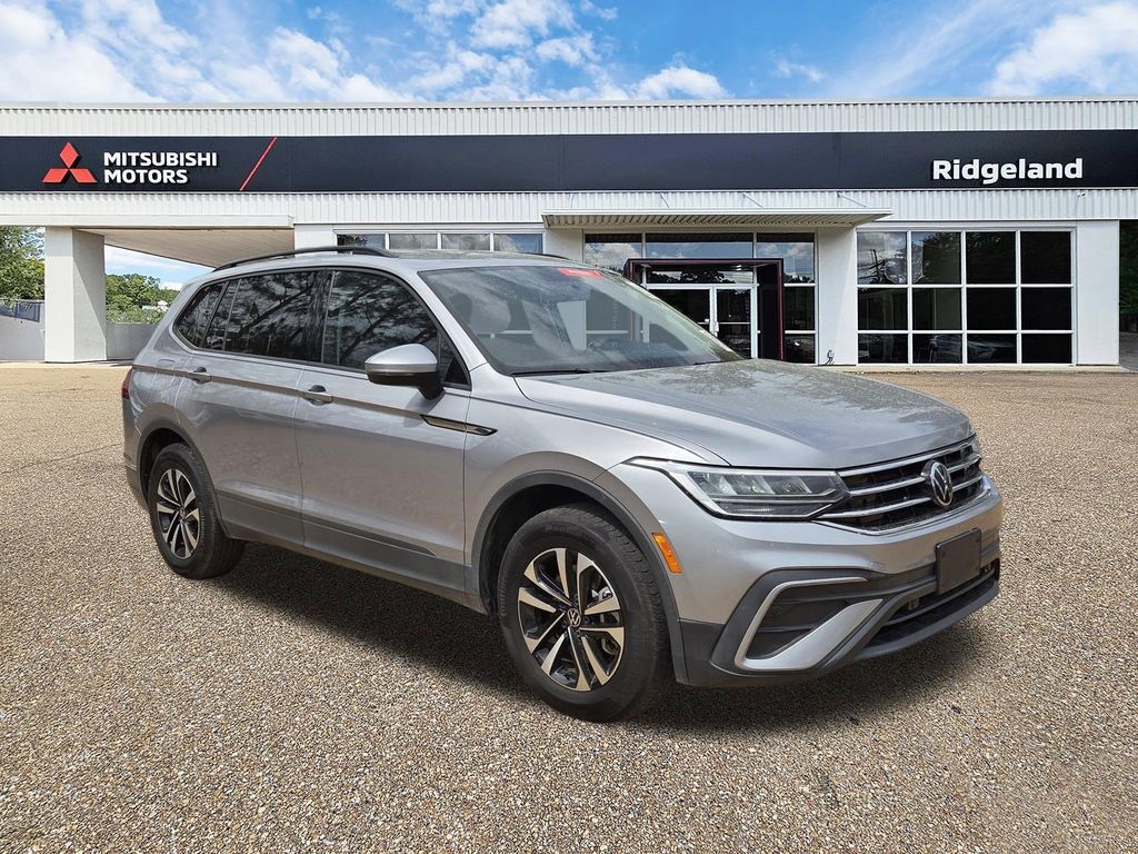 2022 VOLKSWAGEN Tiguan