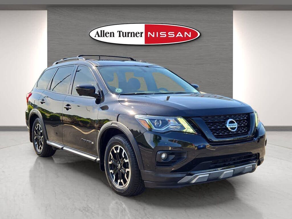 2020 NISSAN Pathfinder