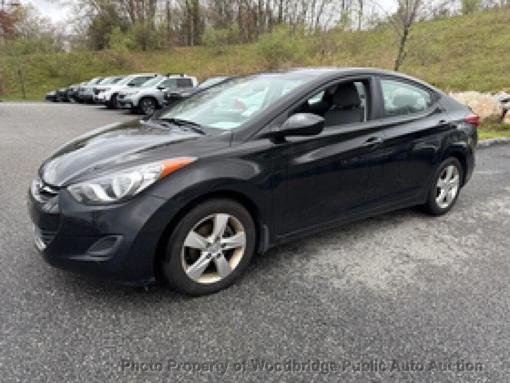 2011 HYUNDAI Elantra