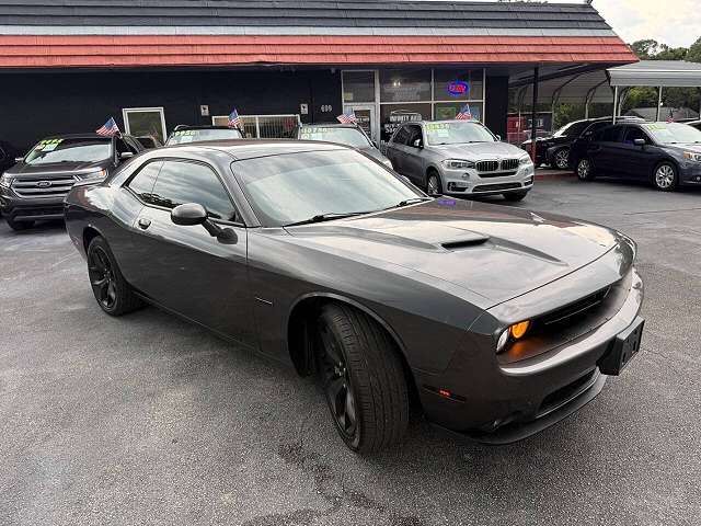 2017 DODGE Challenger