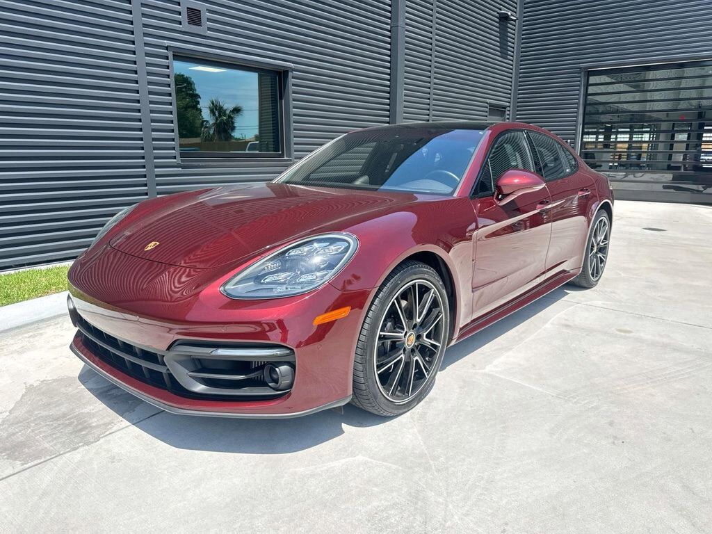 2023 PORSCHE Panamera