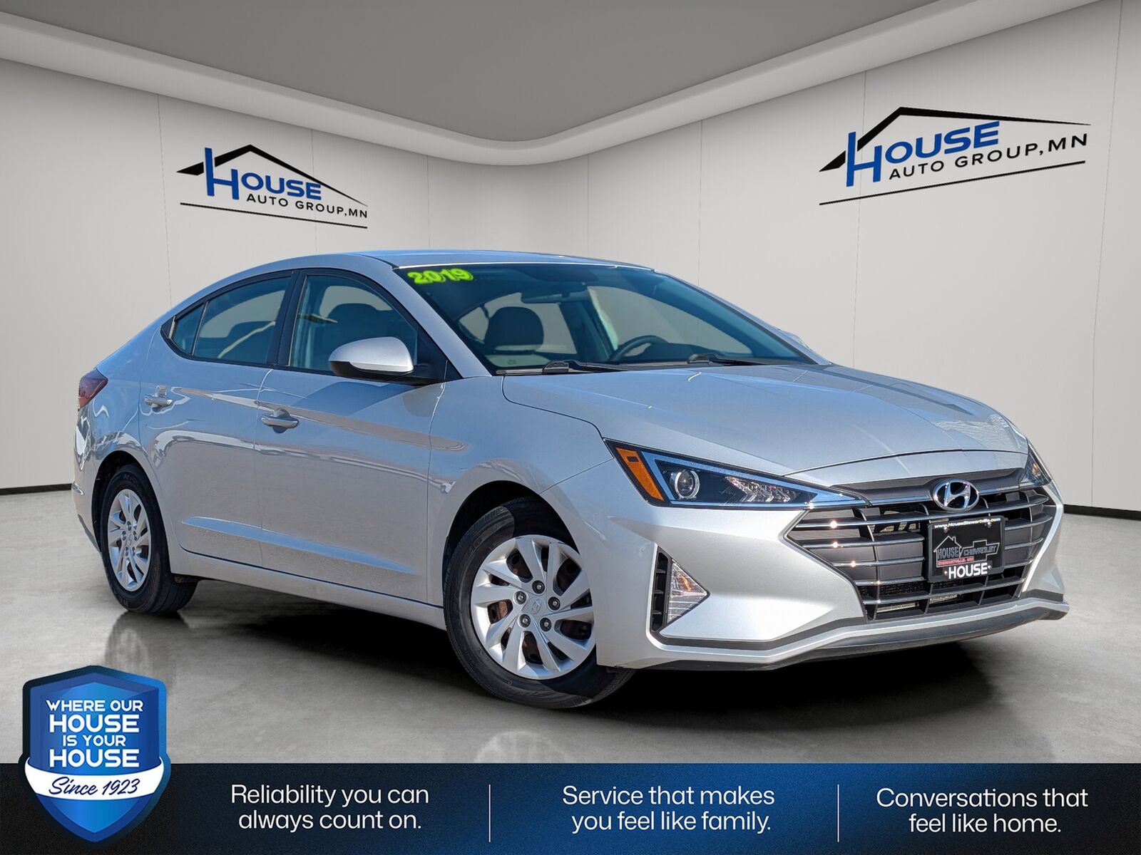 2019 HYUNDAI Elantra