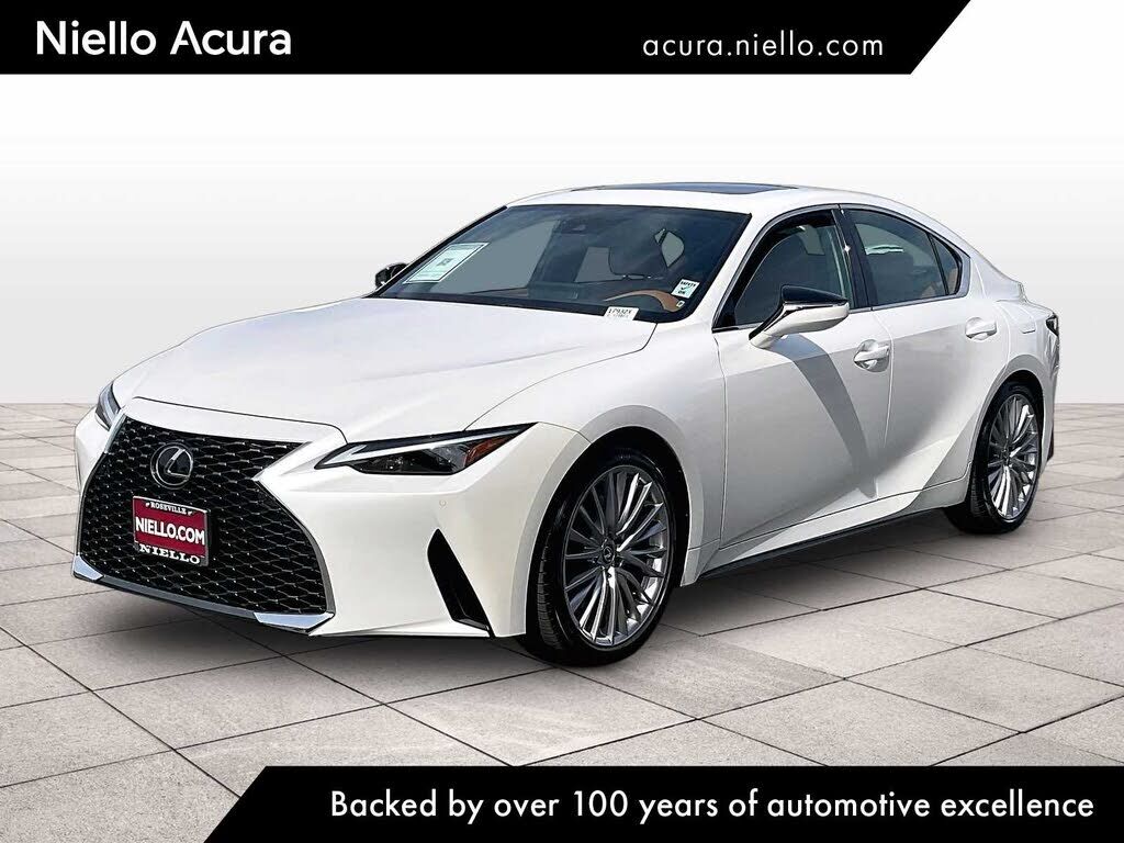 2024 LEXUS IS