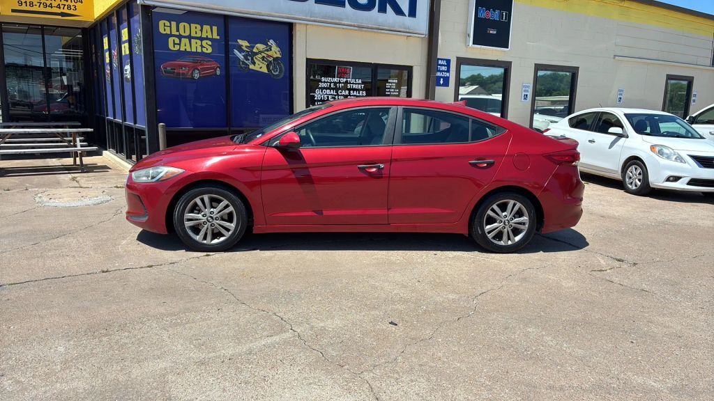 2017 HYUNDAI Elantra