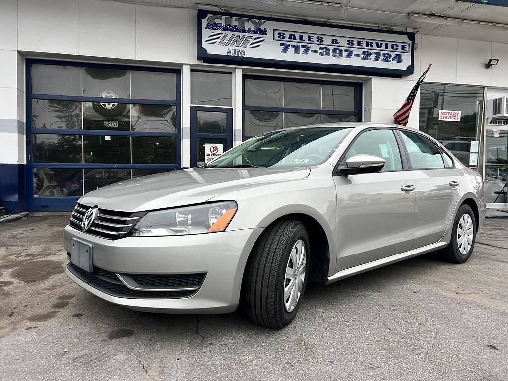 2012 VOLKSWAGEN Passat