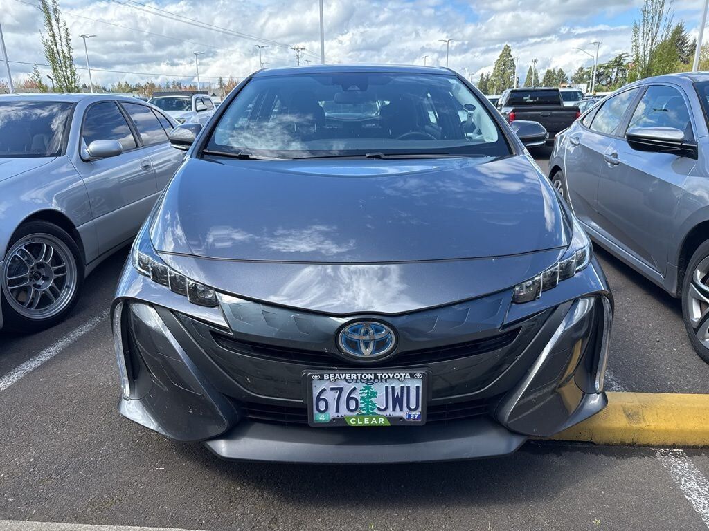 2022 TOYOTA Prius