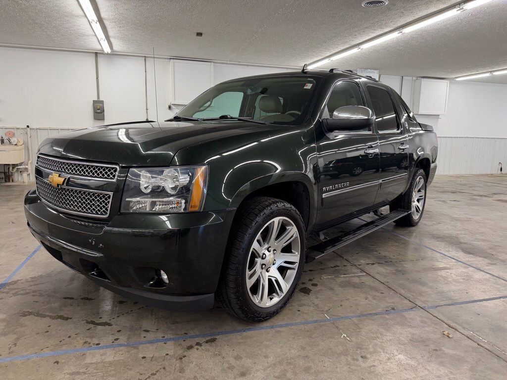 2013 CHEVROLET Avalanche