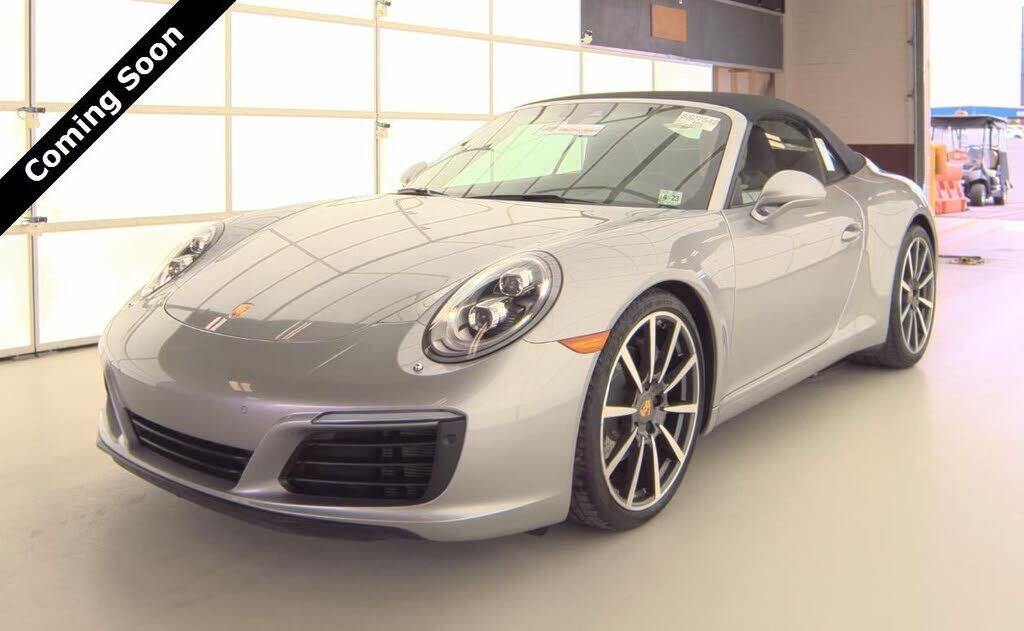 2017 PORSCHE 911