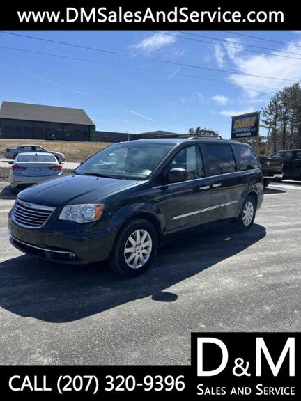 2014 CHRYSLER Town and Country