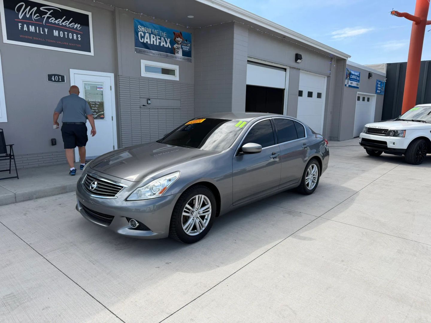 2011 INFINITI G37