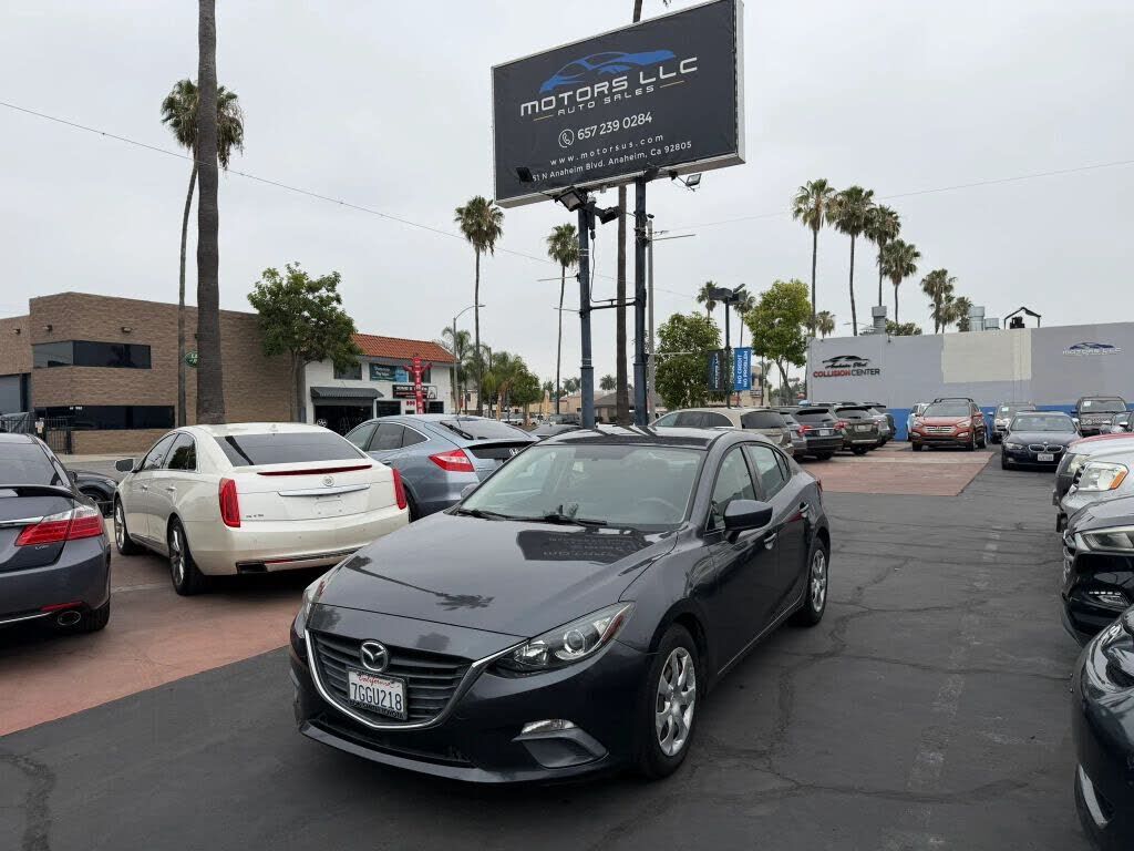 2015 MAZDA Mazda3