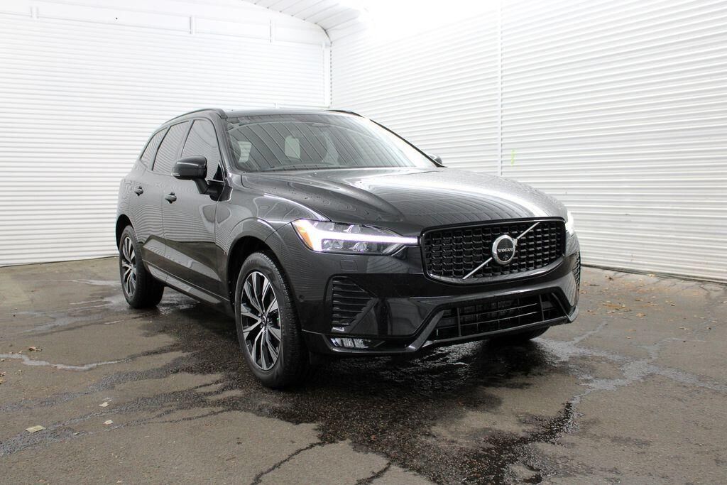 2025 VOLVO XC60