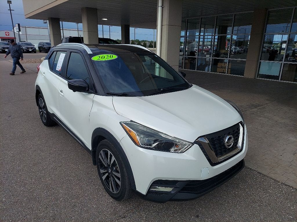 2020 NISSAN Kicks