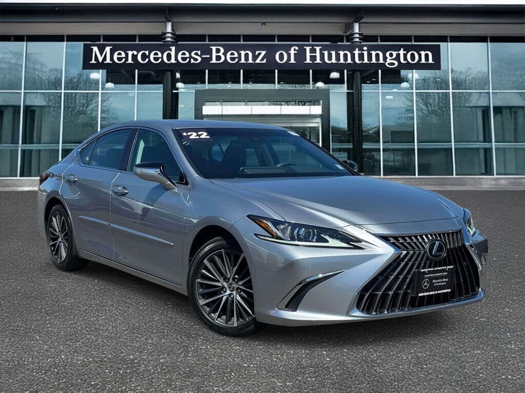 2022 LEXUS ES