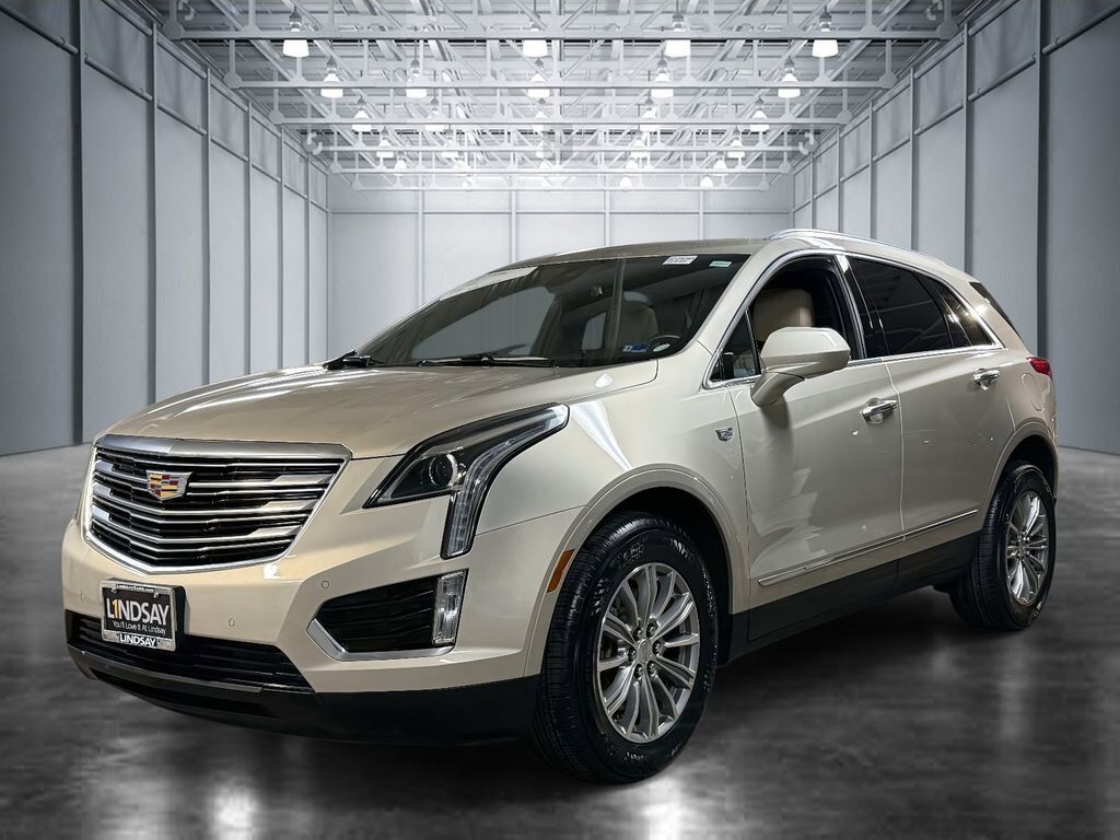 2017 CADILLAC XT5