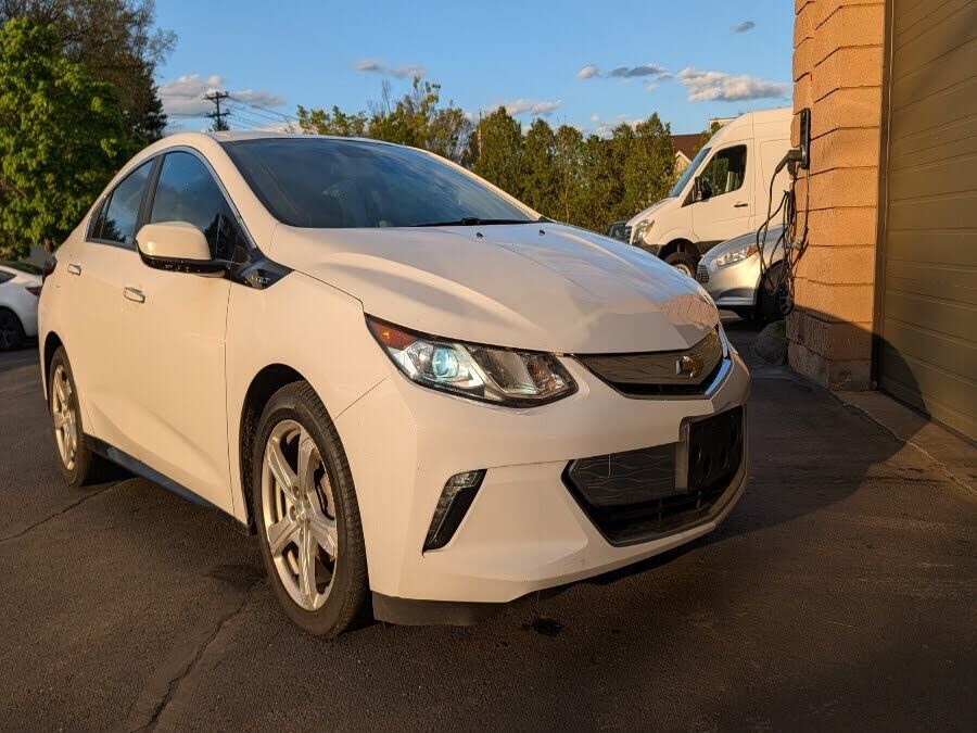 2016 CHEVROLET Volt