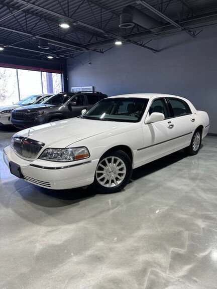 2006 LINCOLN Town Car