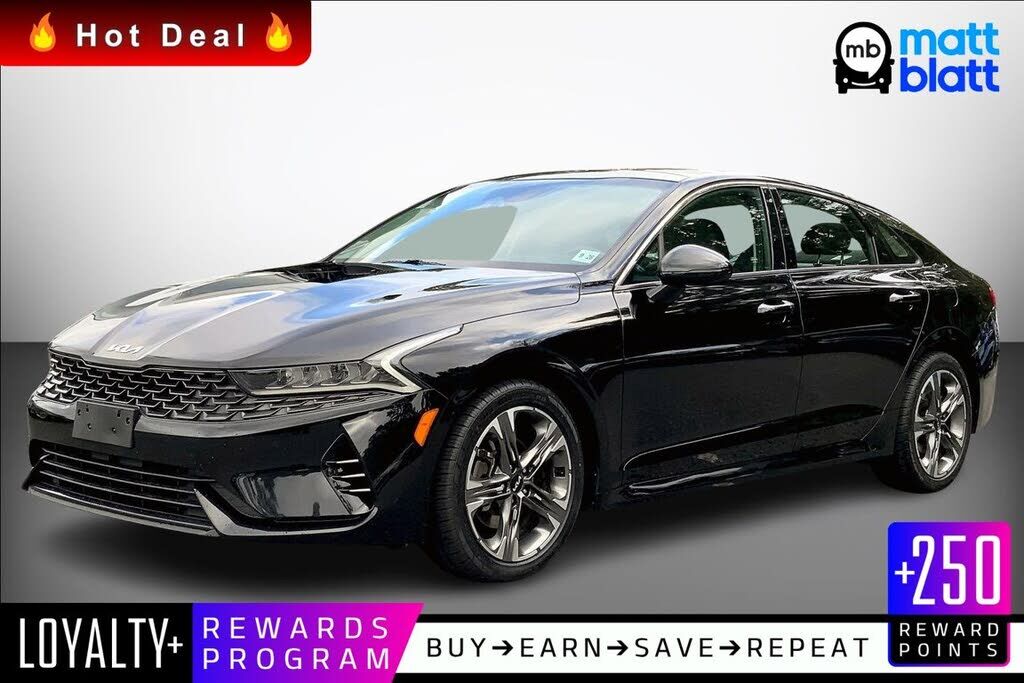 2022 KIA K5