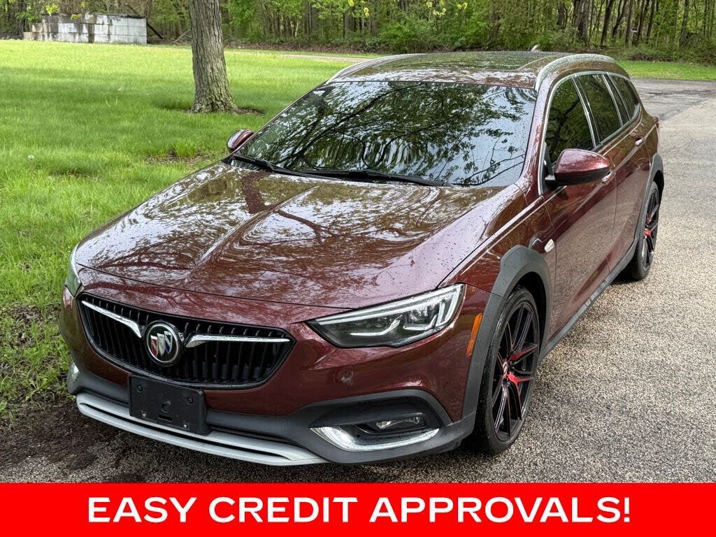 2018 BUICK Regal TourX
