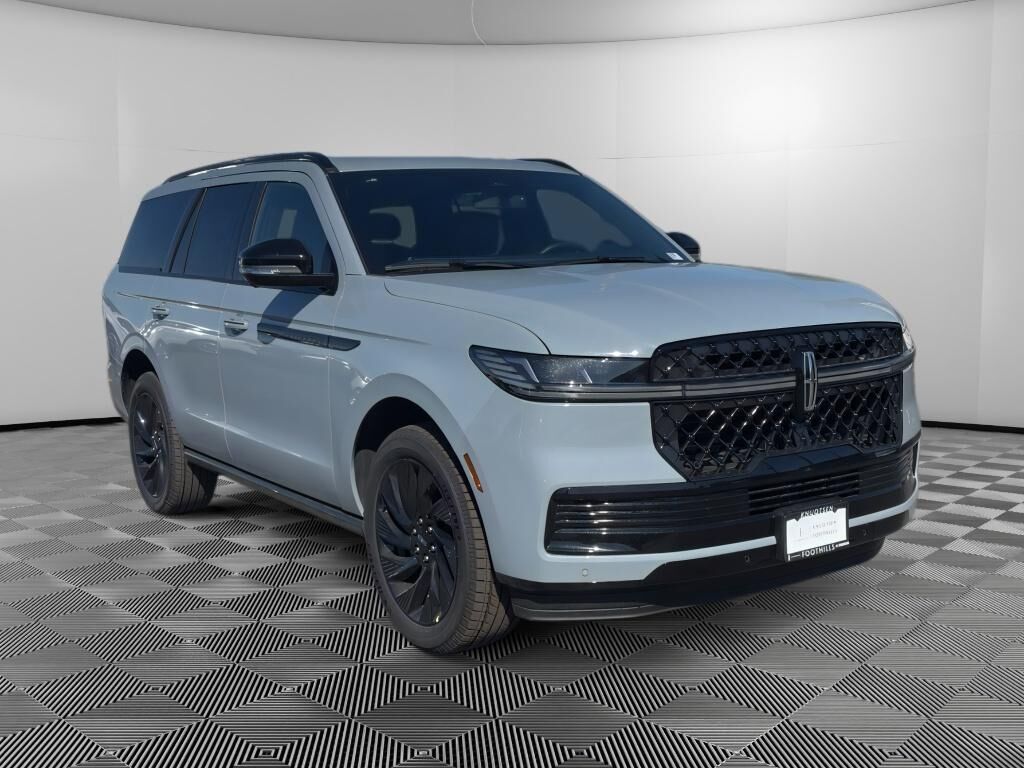2026 LINCOLN Navigator