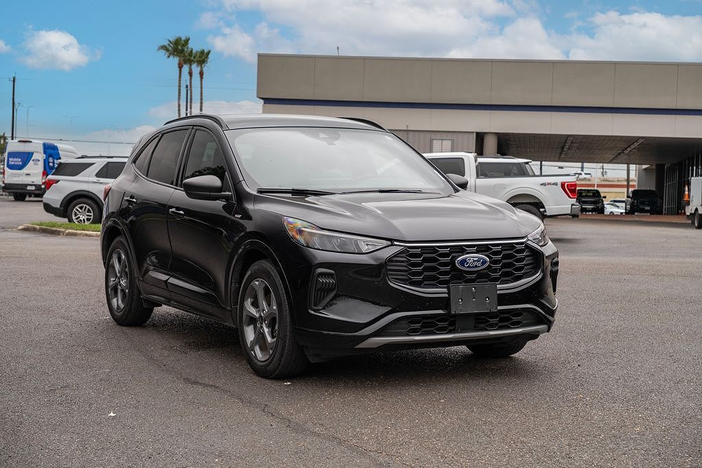 2024 FORD Escape