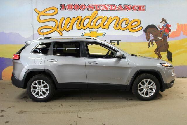 2017 JEEP Cherokee