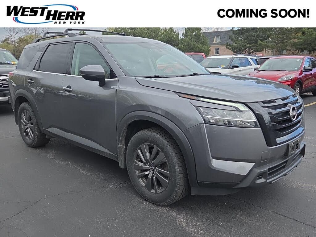 2022 NISSAN Pathfinder
