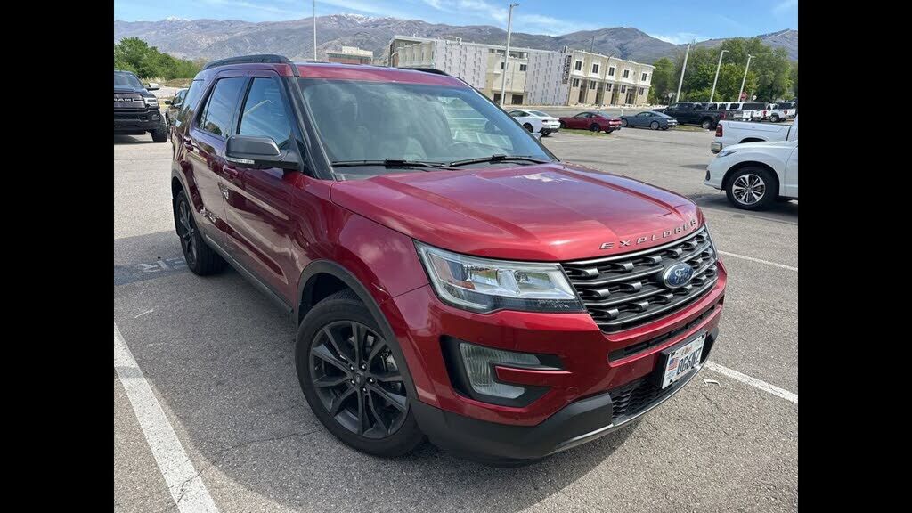 2017 FORD Explorer