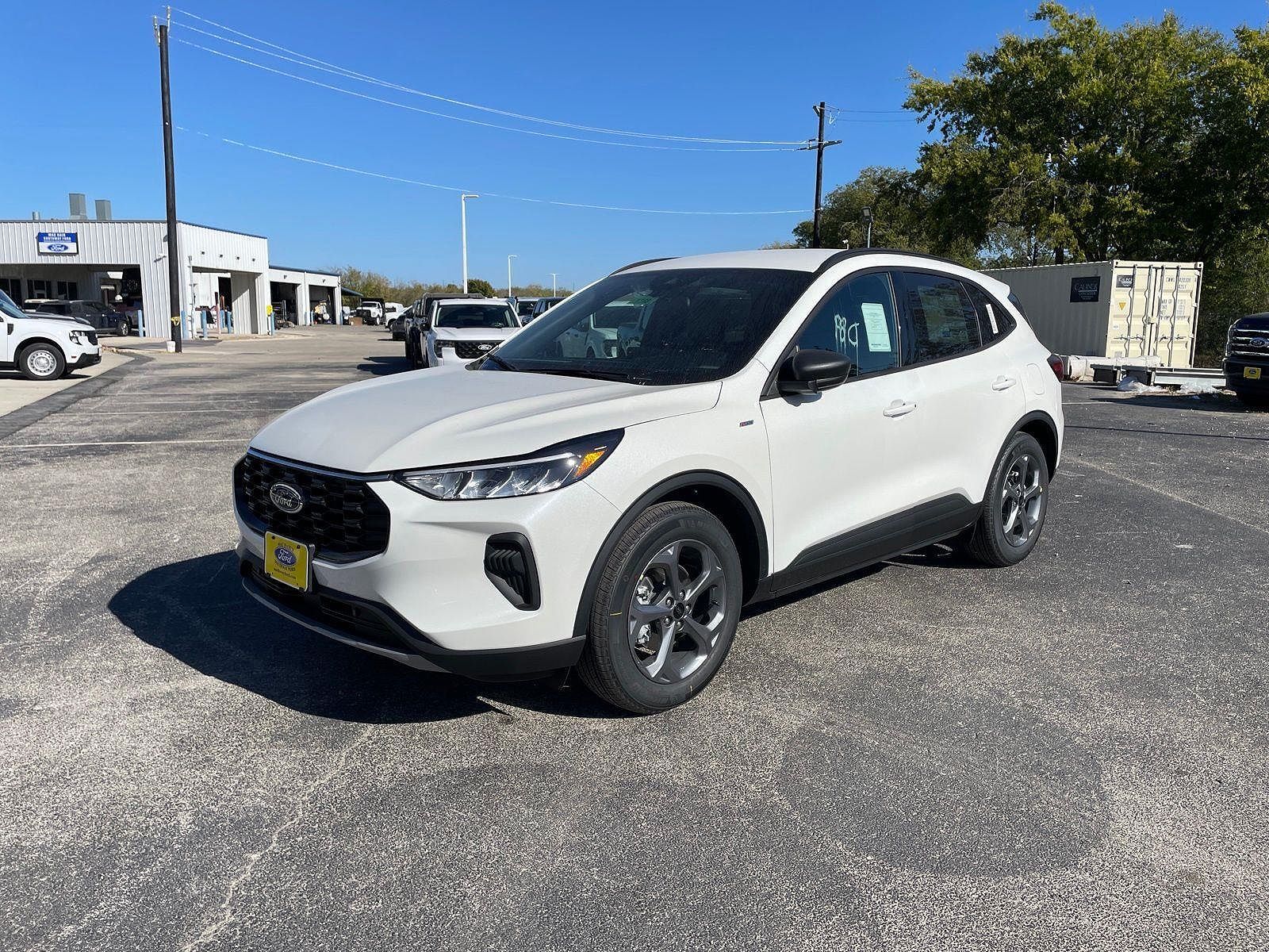 2026 FORD Escape