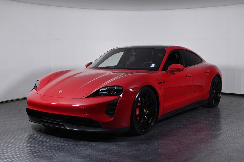 2023 PORSCHE Taycan