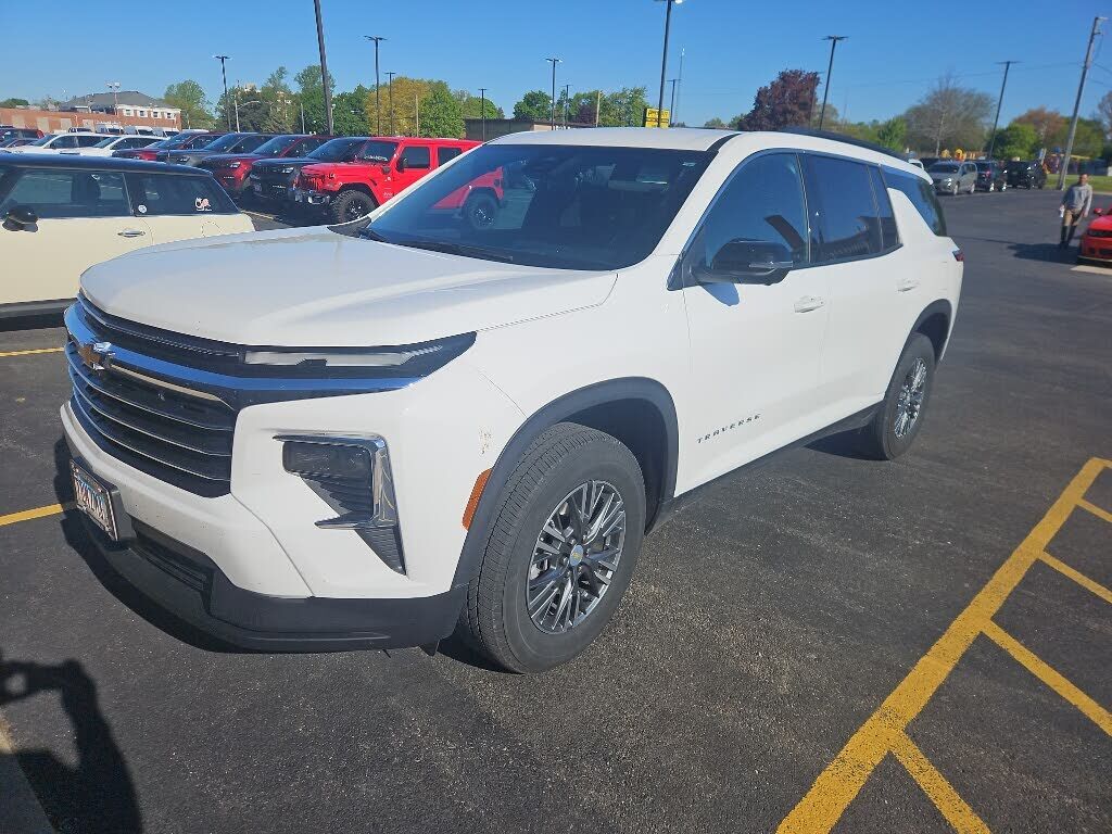 2024 CHEVROLET Traverse