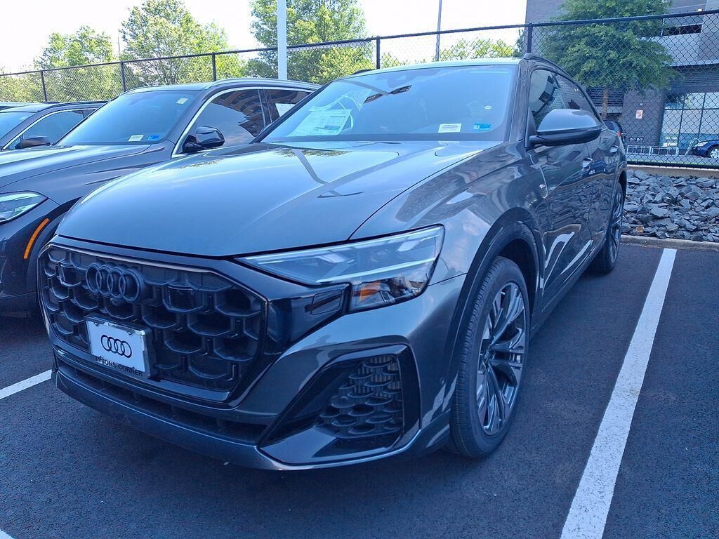 2026 AUDI Q8