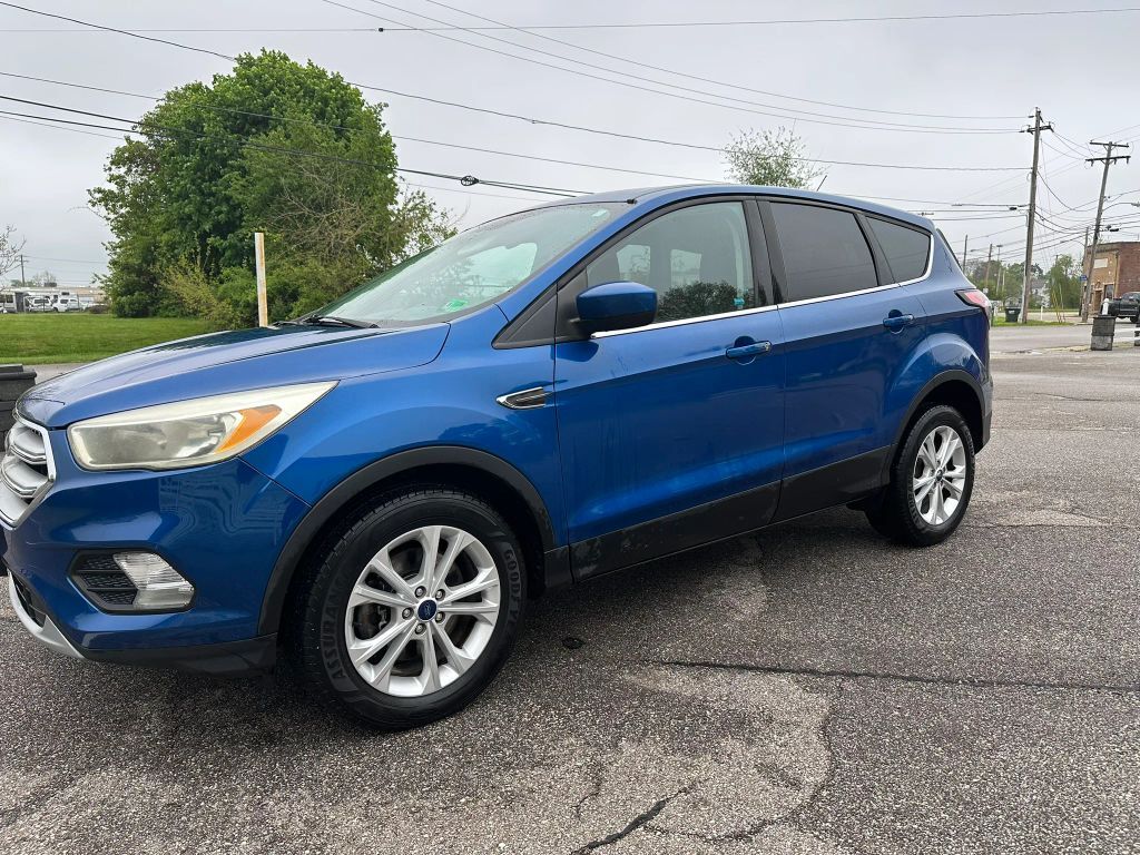 2017 FORD Escape