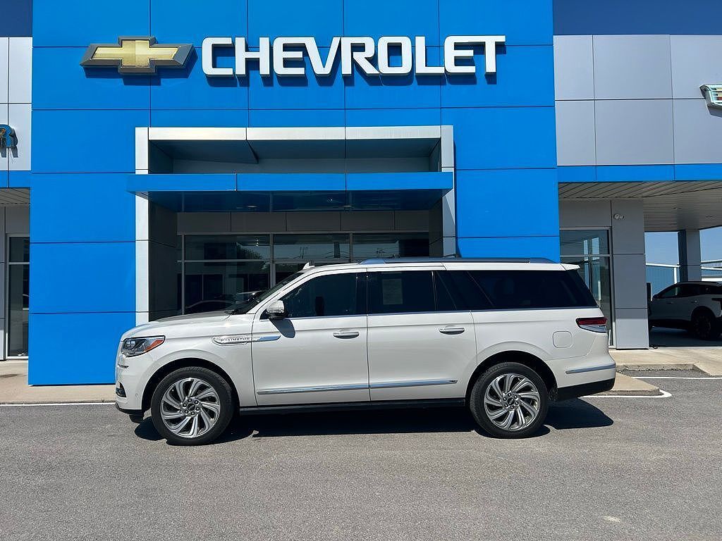 2024 LINCOLN Navigator L