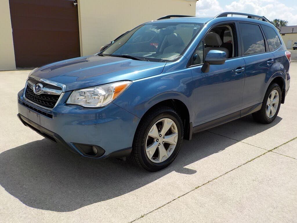 2016 SUBARU Forester