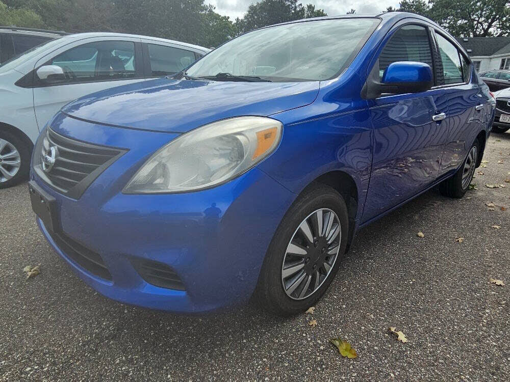 2014 NISSAN Versa