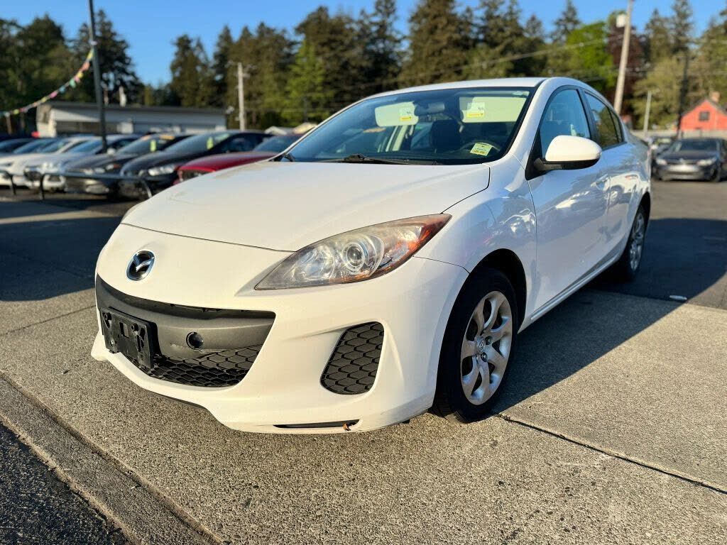 2013 MAZDA Mazda3