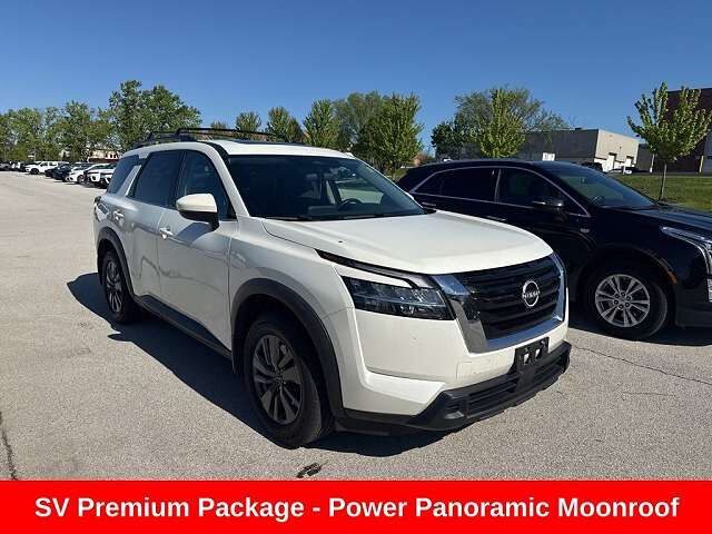 2022 NISSAN Pathfinder
