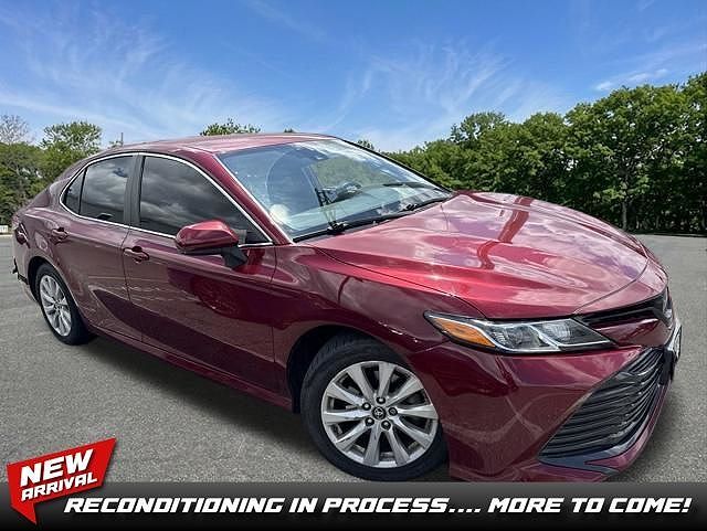 2019 TOYOTA Camry