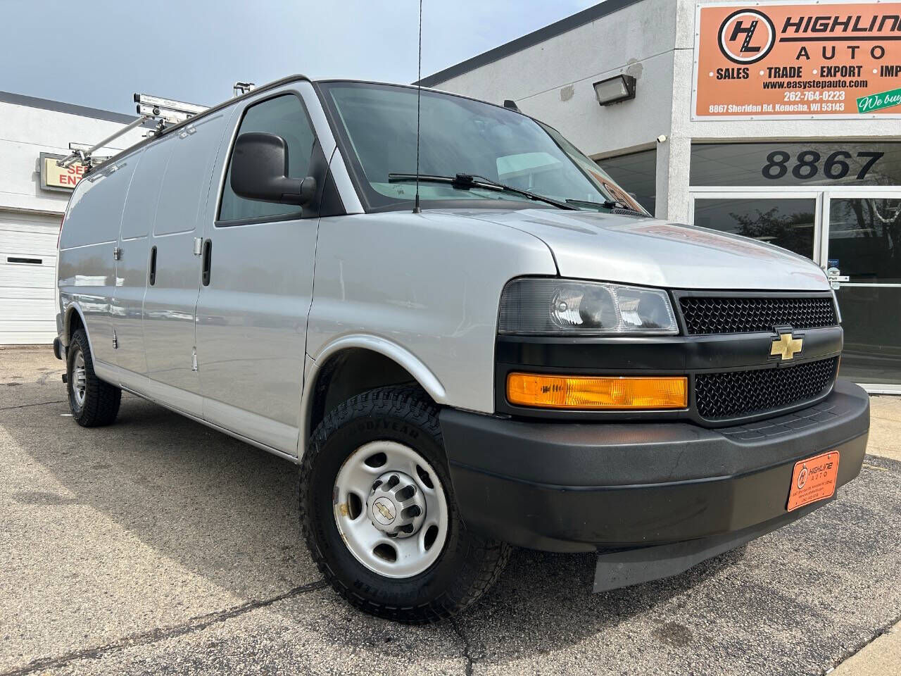 2021 CHEVROLET Express